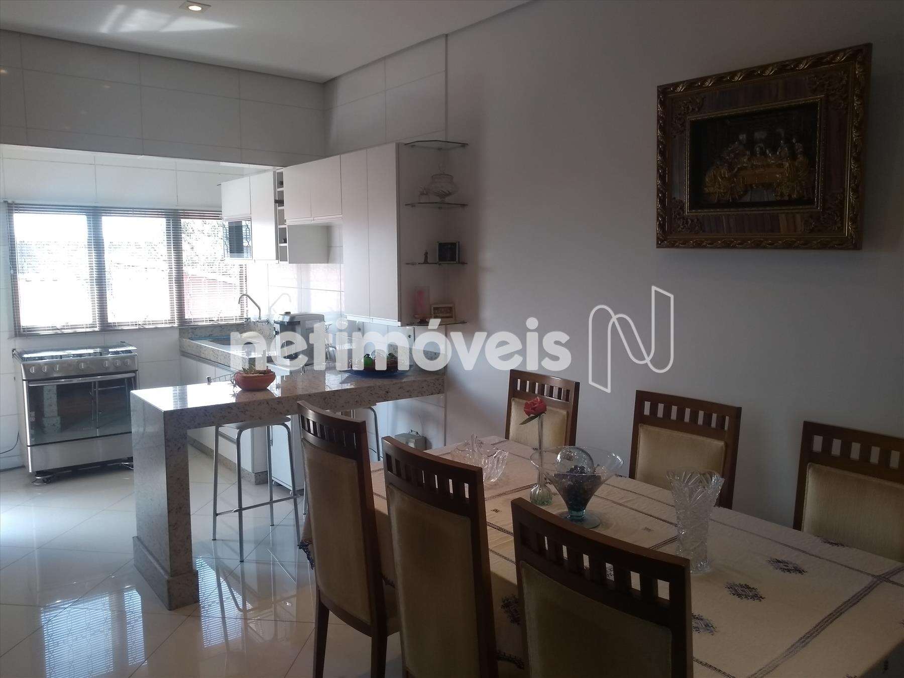  Casa-3Quartos-Suíte-Churrasqueira-Glória