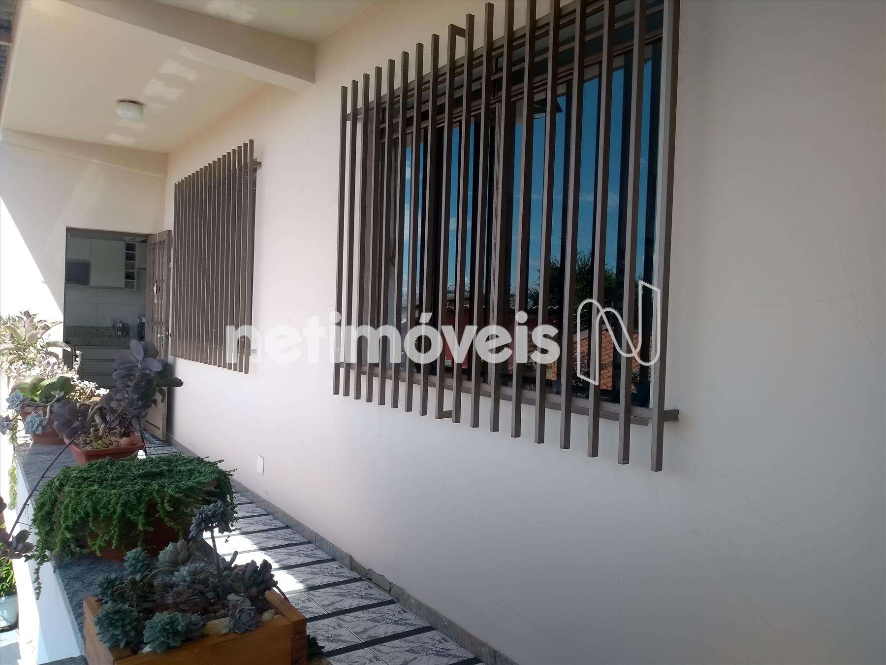  Casa-3Quartos-Suíte-Churrasqueira-Glória