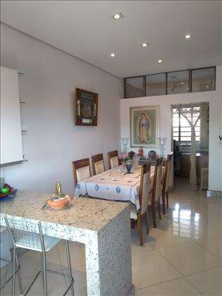  Casa-3Quartos-Suíte-Churrasqueira-Glória 