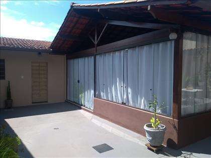 Casa-3Quartos-Suíte-Churrasqueira-Glória 