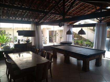  Casa-3Quartos-Suíte-Churrasqueira-Glória 