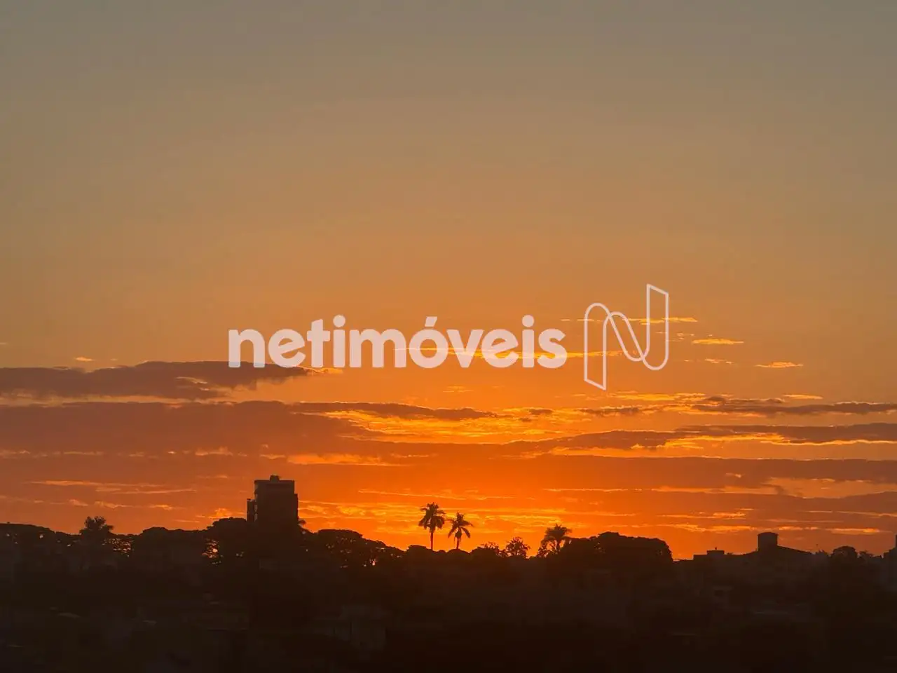 Vista livre - pôr do sol.