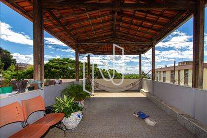 casa-quatro-quartos-paraiso