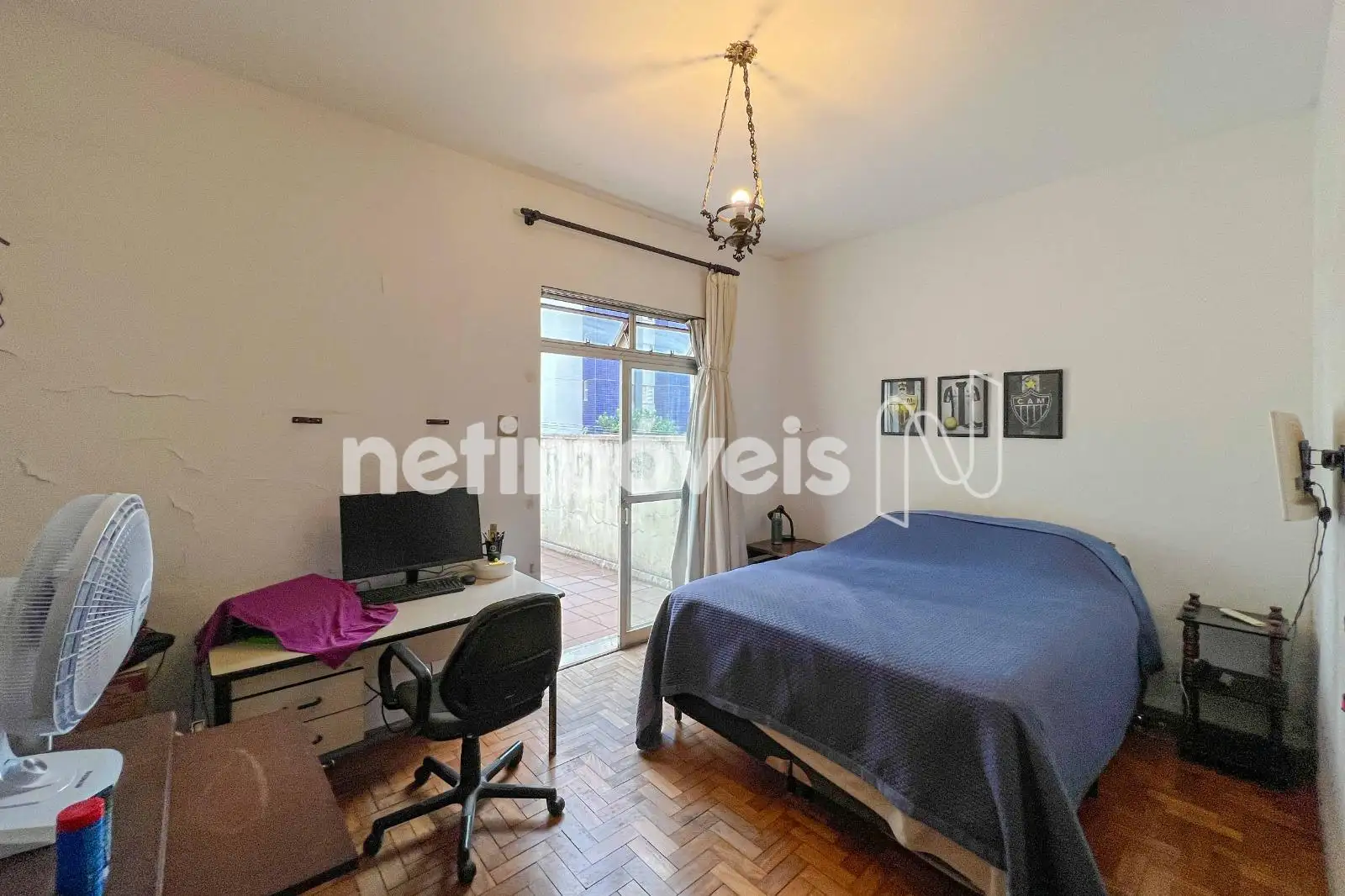 QUARTO COM VARANDA