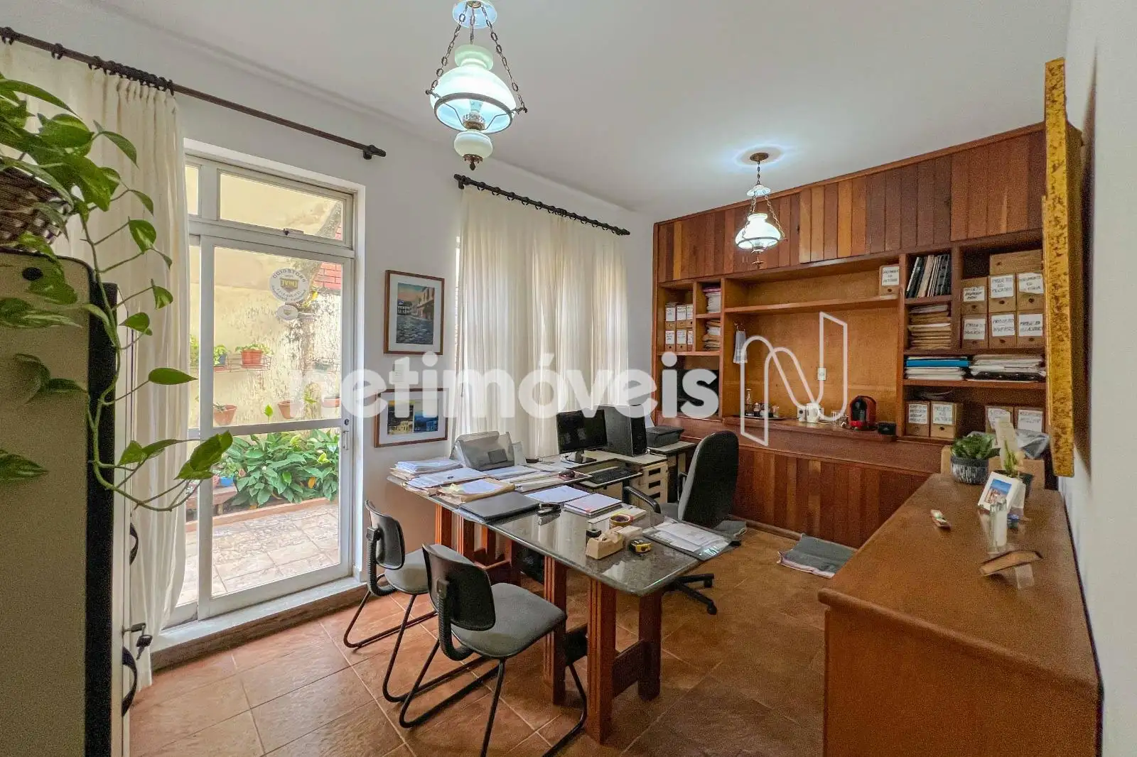QUARTO/ESCRITÓRIO