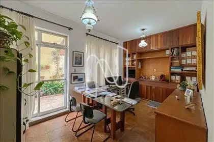 QUARTO/ESCRITÓRIO 