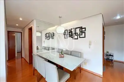 acesso  a  banho  e quatros amplo corredor 