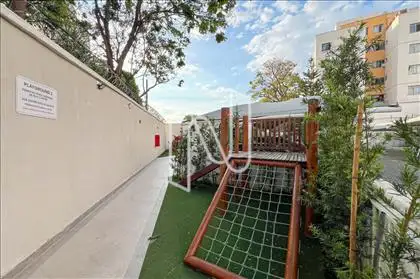 Parquinho em madeira  