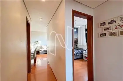 acesso  a  banho  e quatros amplo corredor 