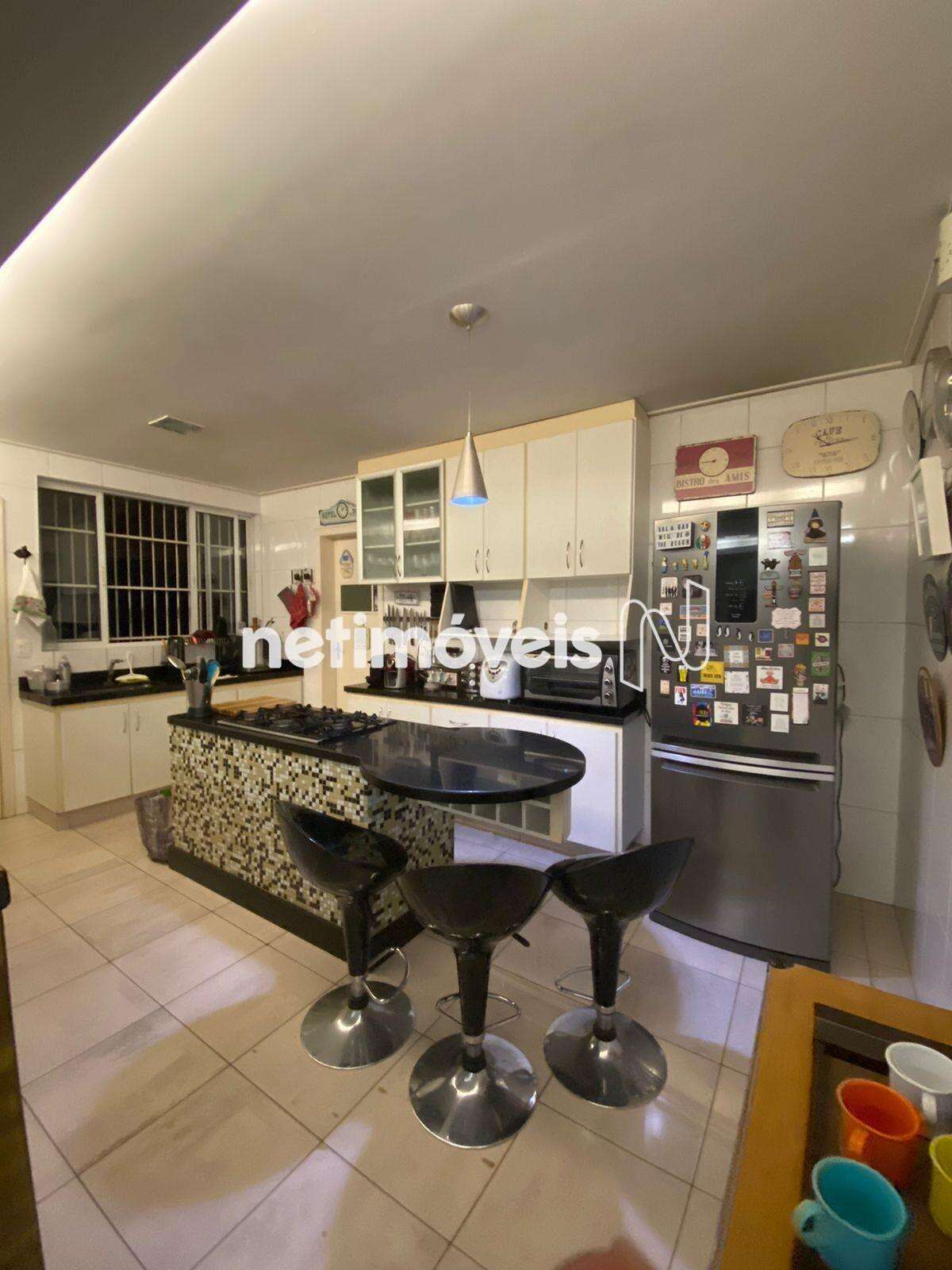 Casa-04-Quartos-Bandeirantes 