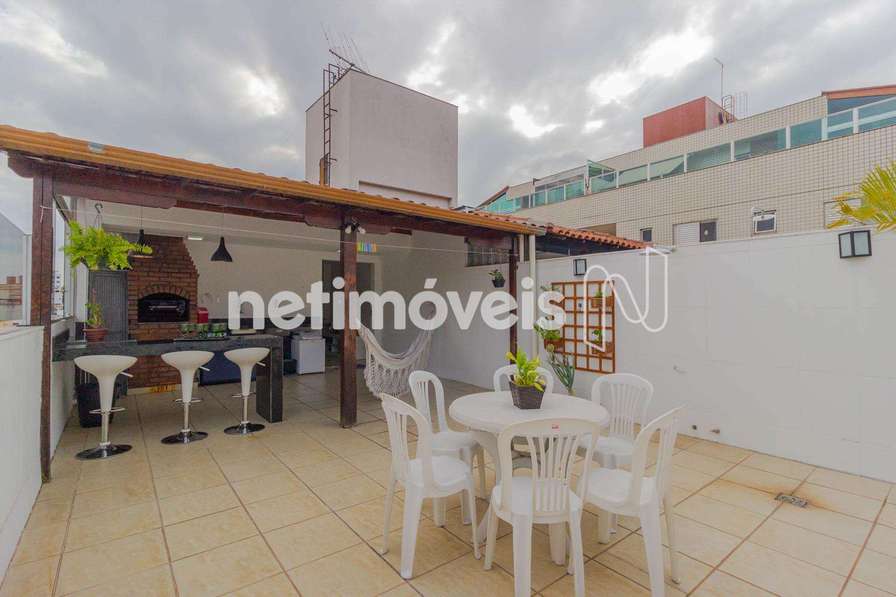 Cobertura-Apto2Qts-Suíte-VagaGaragem-Castelo