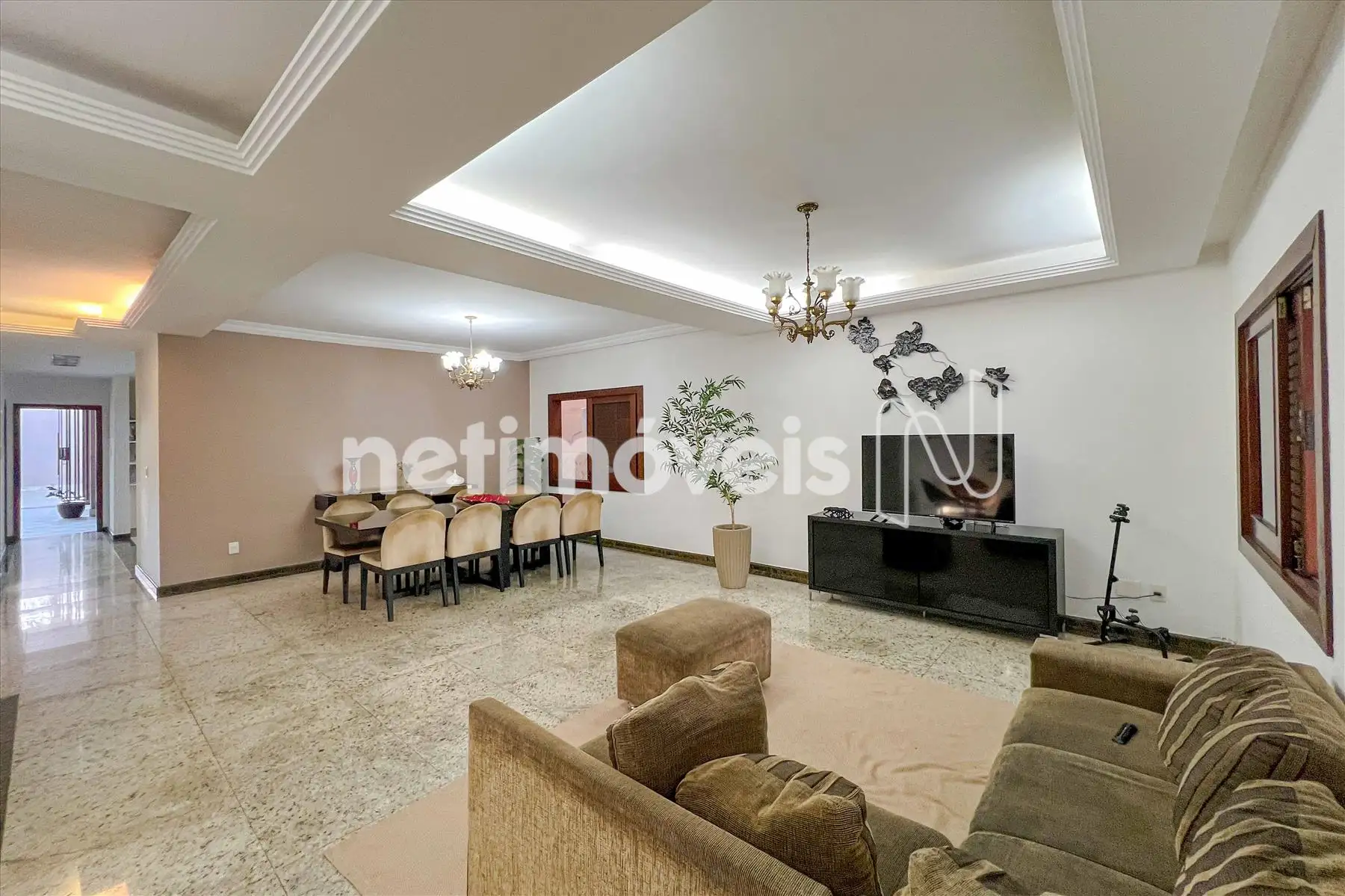 Casa para comprar com 298 m², 4 quartos, 4 banheiros, 4 vagas em Rua Emídio Furtado, Letícia, Belo Horizonte