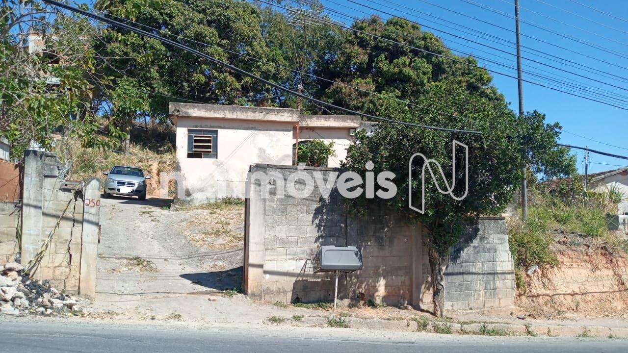 Casa para comprar com 2220 m², 2 quartos, 1 banheiro em Rua Arnaldo Lourenço, Pousada Santo Antônio, Belo Horizonte