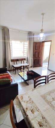  Casa-03-Quartos-Arvoredo  