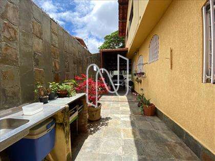  Casa-Três-Quartos-Jardim-Guanabara 