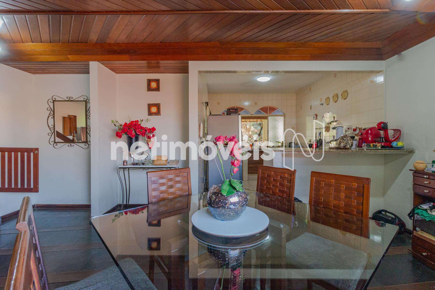 Casa-04-Quartos-Palmares-BH