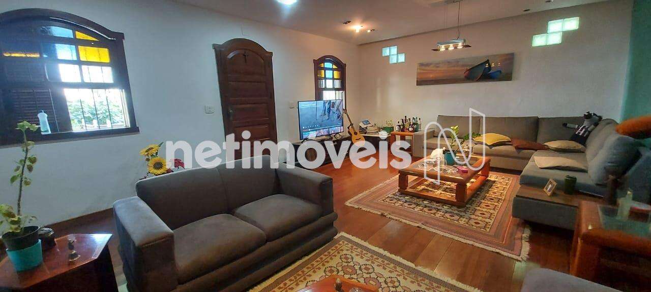 Casa-04-Quartos-Serra