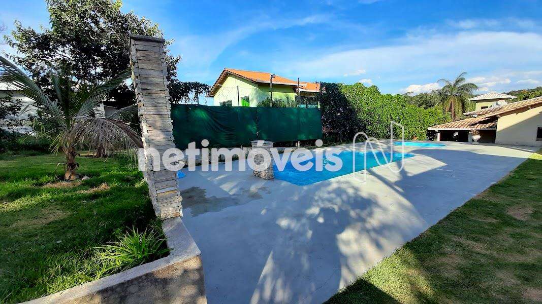 Sítio no Vila Ipê Amarelo em Contagem - MG