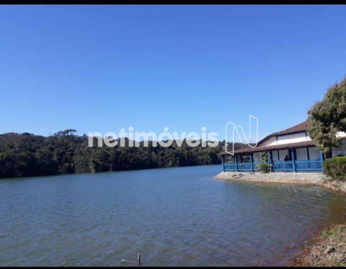 Sítio no Vila Ipê Amarelo em Contagem - MG