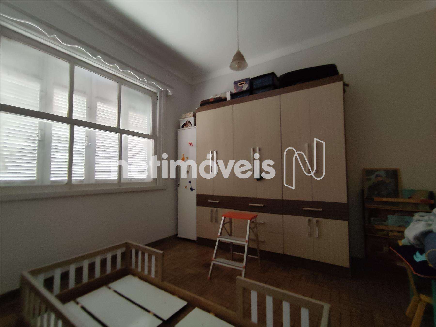 Casa-08-Quartos-Floresta