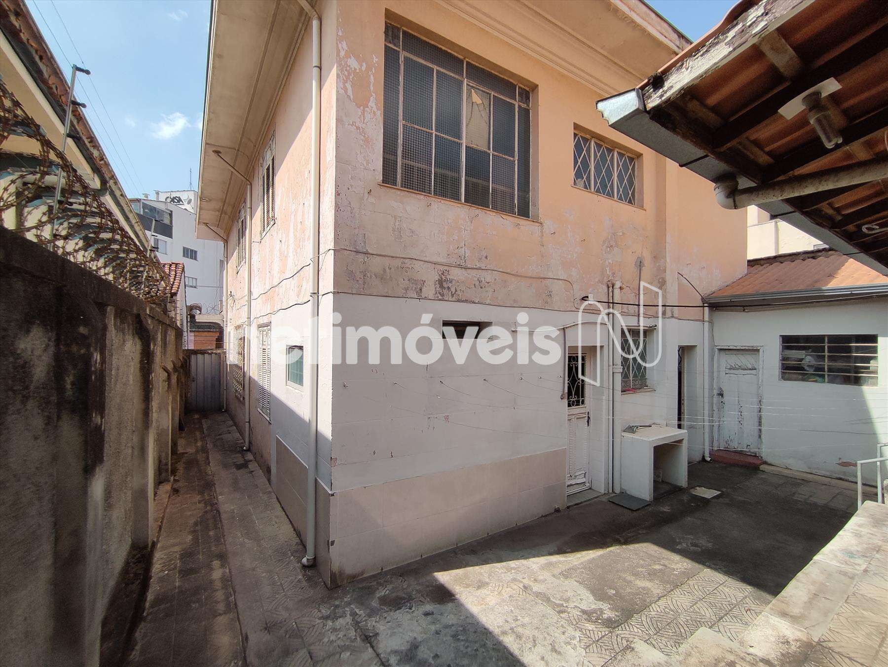 Casa-08-Quartos-Floresta