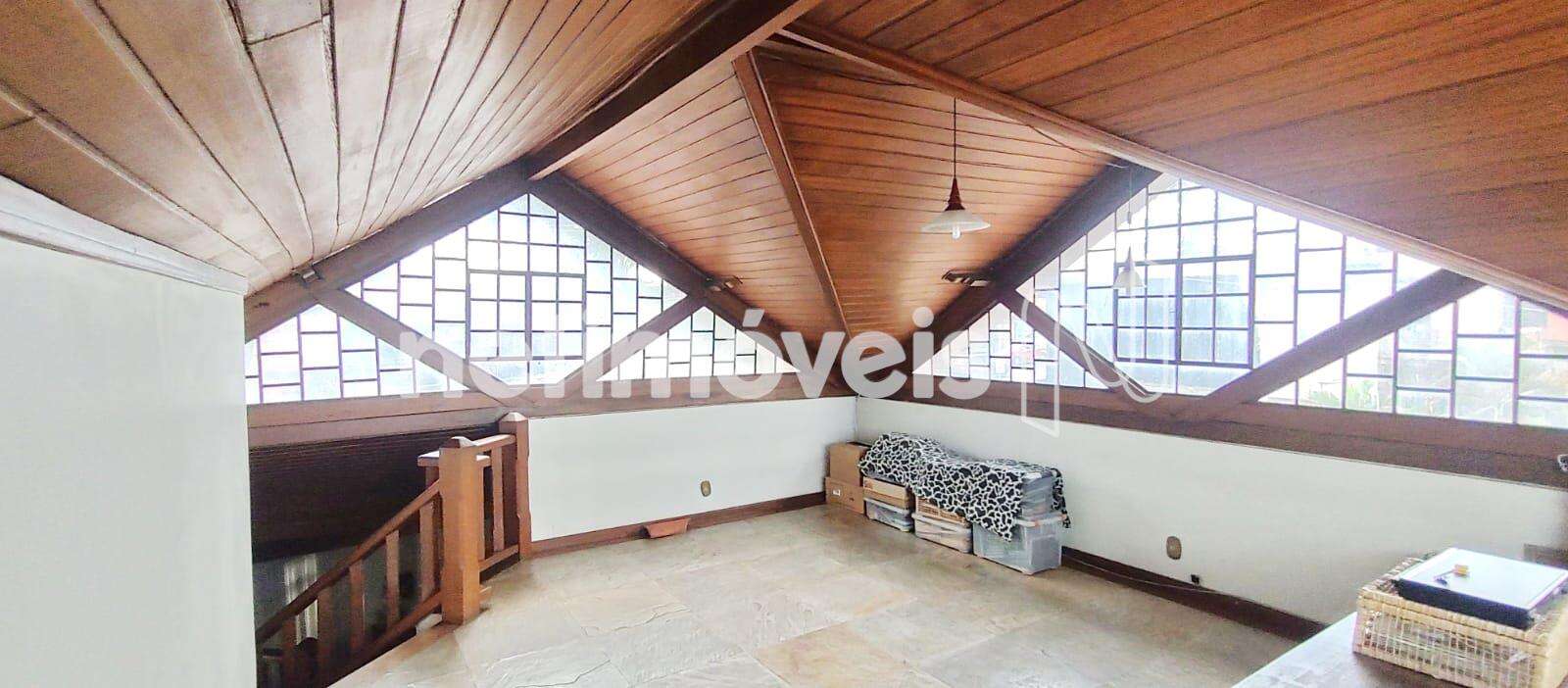 Casa 06 Quartos- Bairro Paquetá