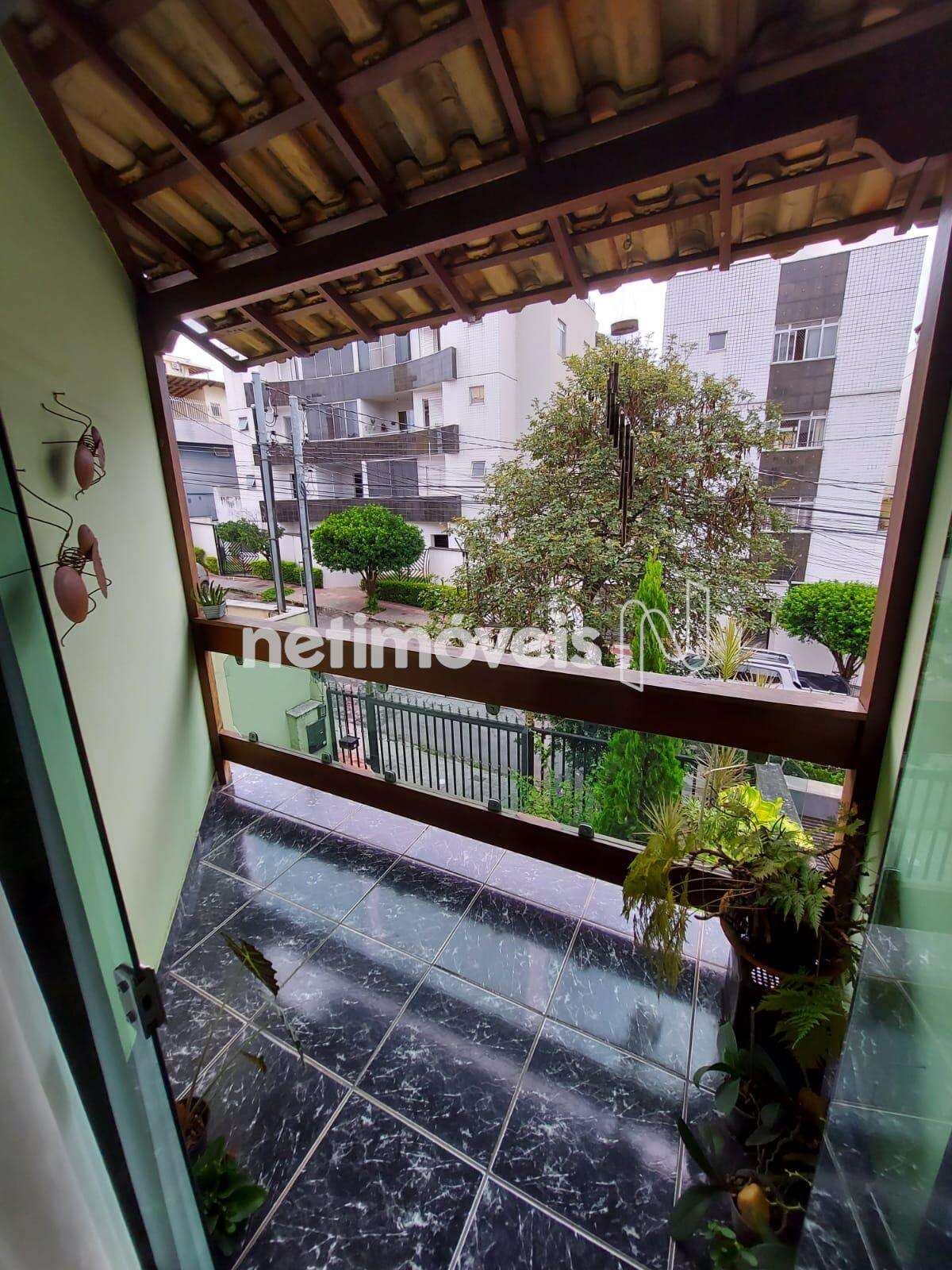 Casa Geminada 04 Quartos - Paquetá