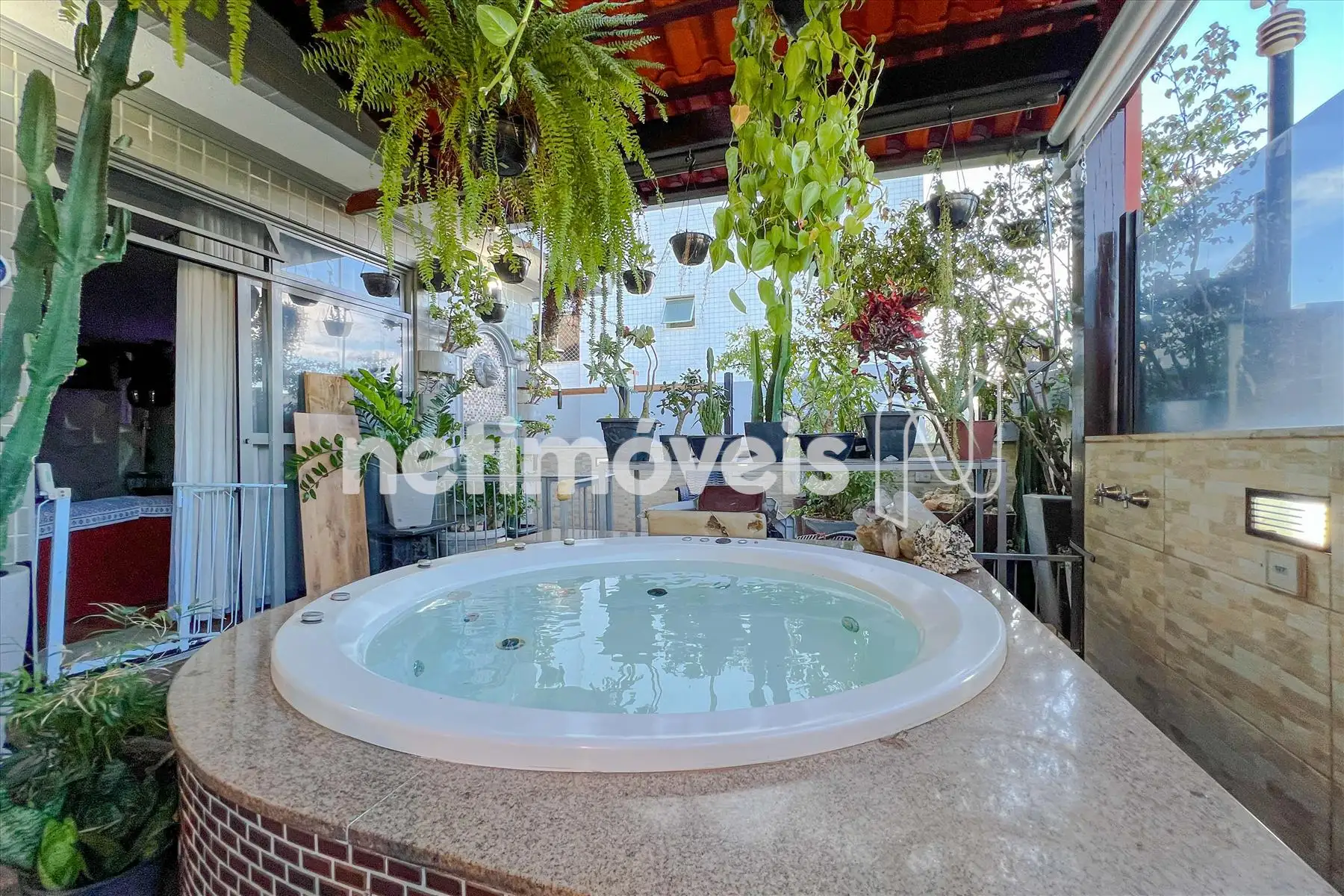 Jacuzzi