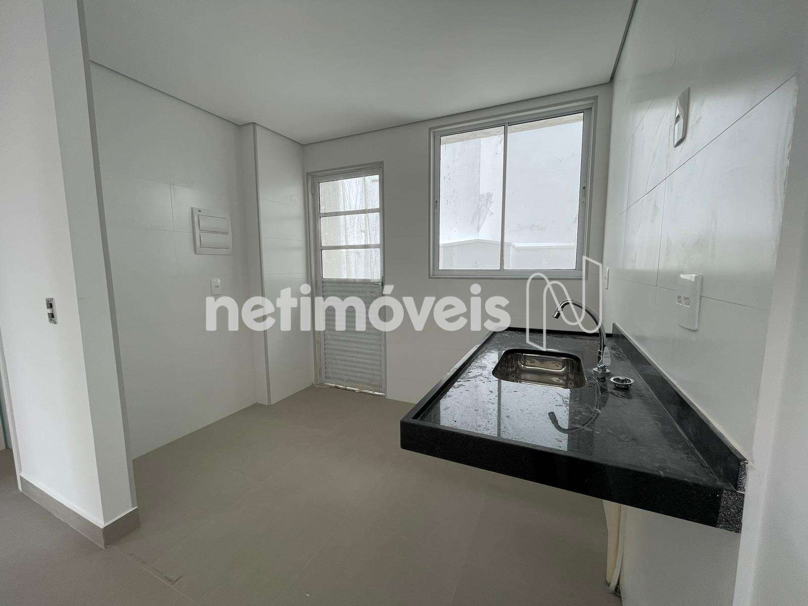 area-privativa-02-quartos-santa-monica