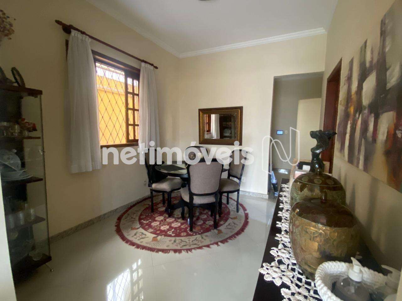 Casa-04-Quartos-ColégioBatista