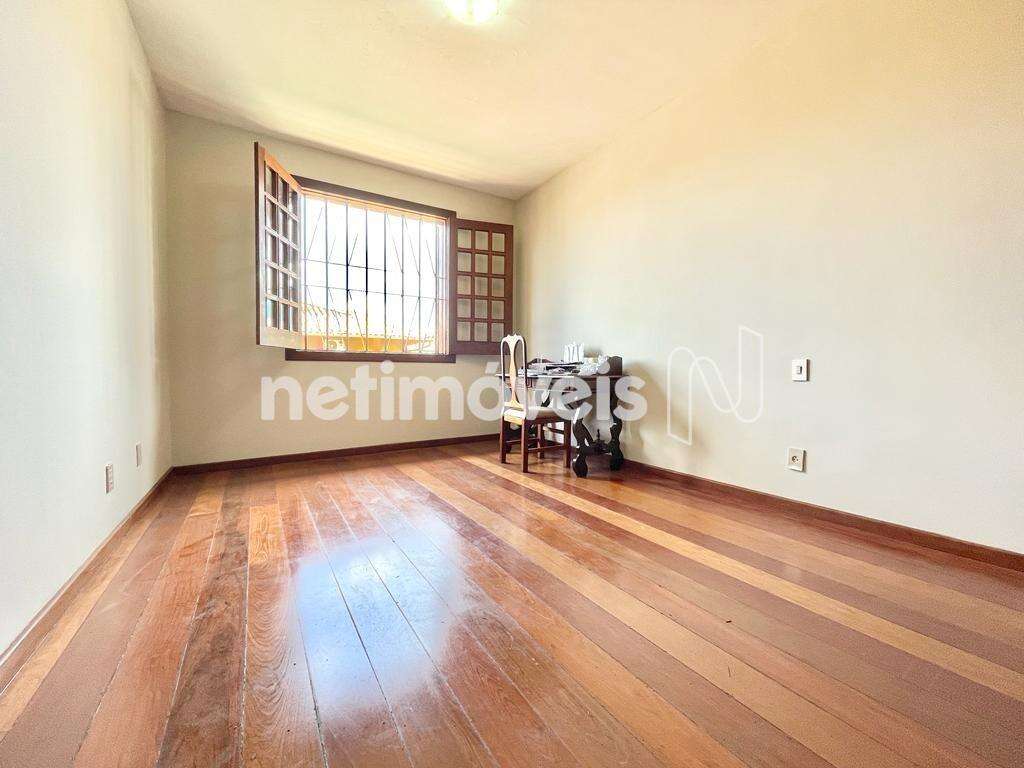 Casa- 05 Quartos- São Luiz