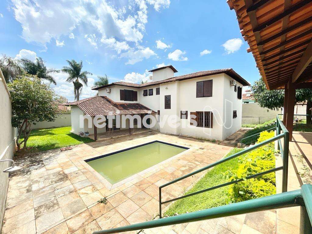 Casa- 05 Quartos- São Luiz 