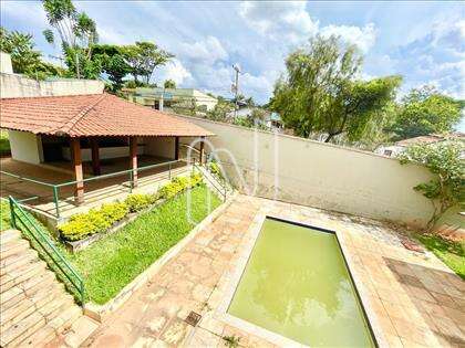 Casa- 05 Quartos- São Luiz 