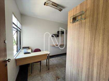  Sala- Garagem- comercial- Barro Preto