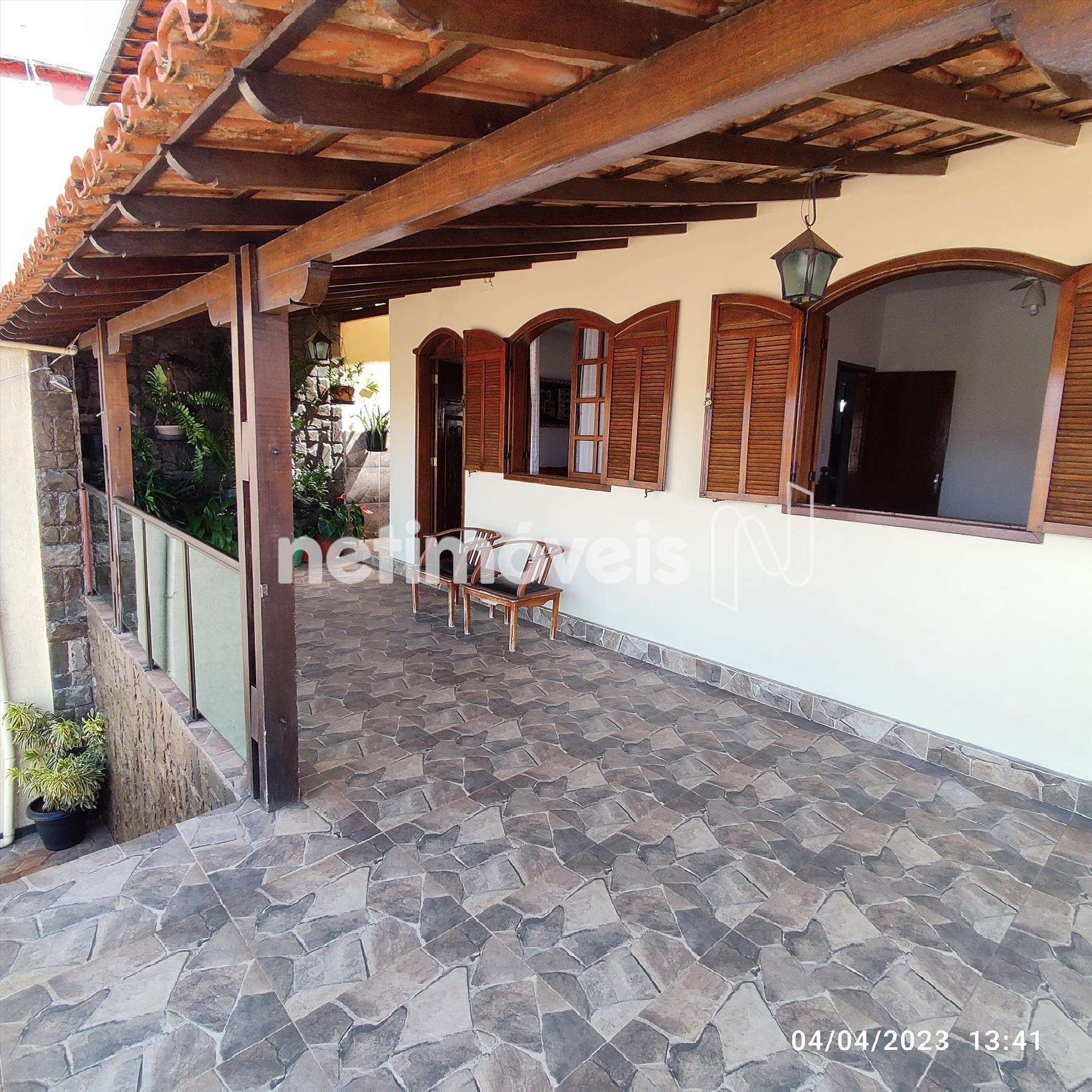 Casa 03 Quartos - Dom Silvério