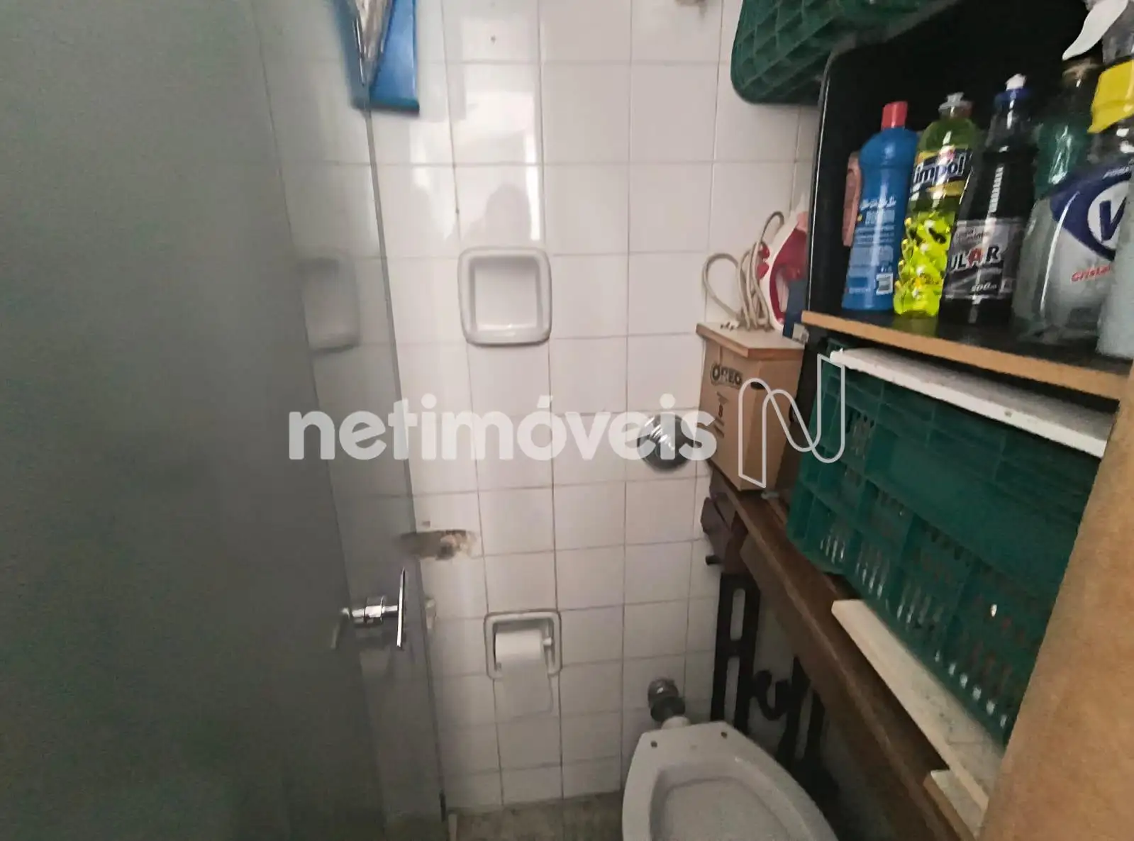 Banheiro da área de serviço
