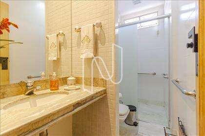 casa-09-quartos-santa-amélia-bh 