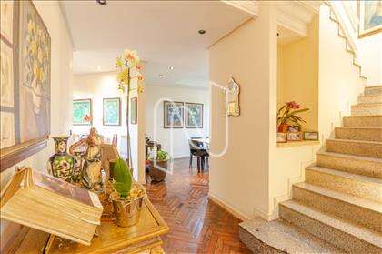 casa-09-quartos-santa-amélia-bh 