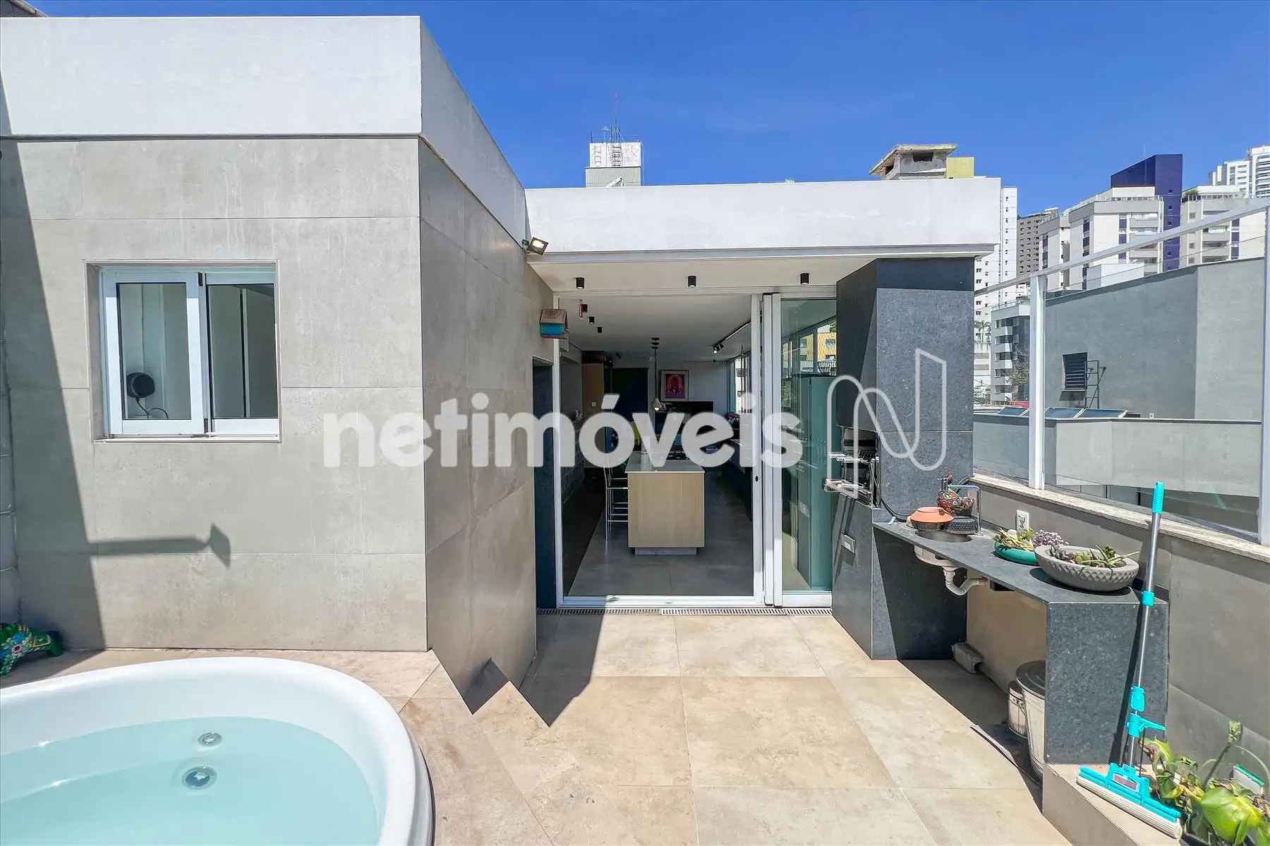 Piscina
