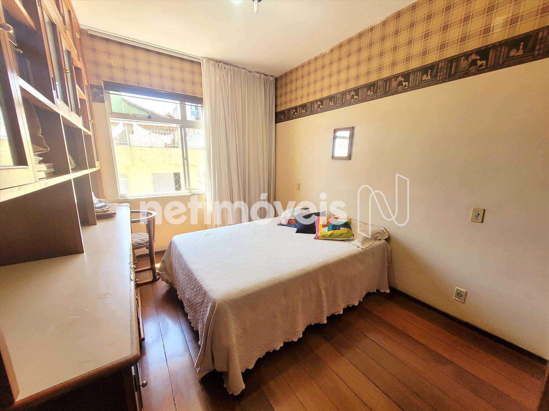 Quarto 01