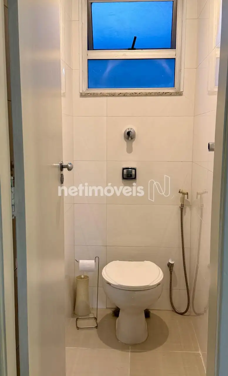 Banheiro de serviço