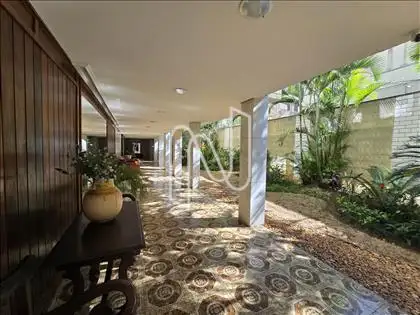 Hall 