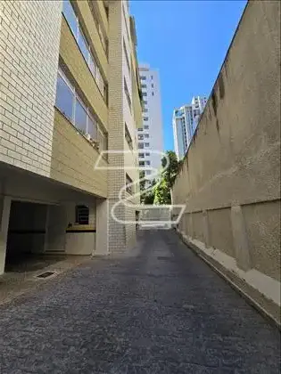  Garagem