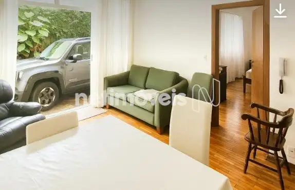  Sala com acesso a área externa privativa