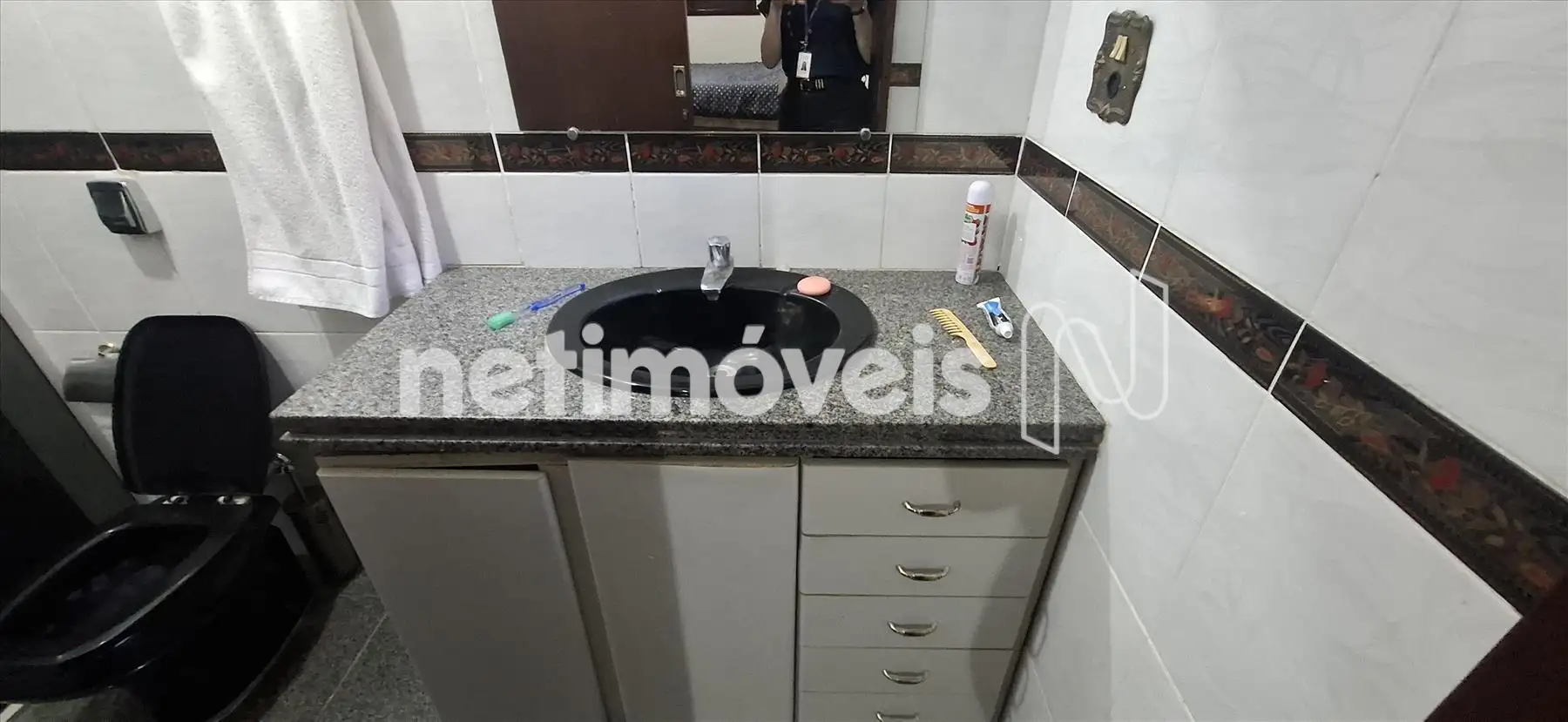 Banho da 1ª suíte