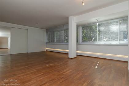 outro ângulo da sala de jantar