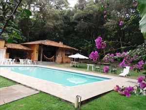 PISCINA DE 10m. x 5m. DE 70.000 LTS.