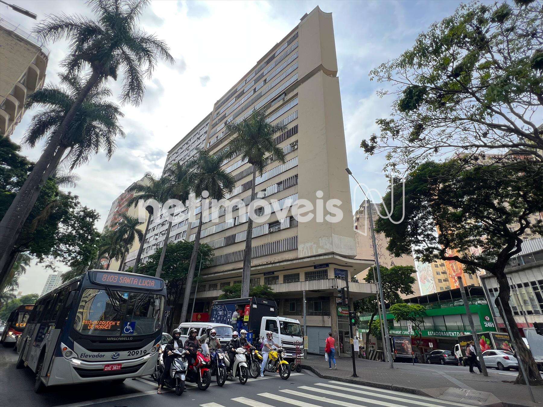 Fachada esquina ângulo 2