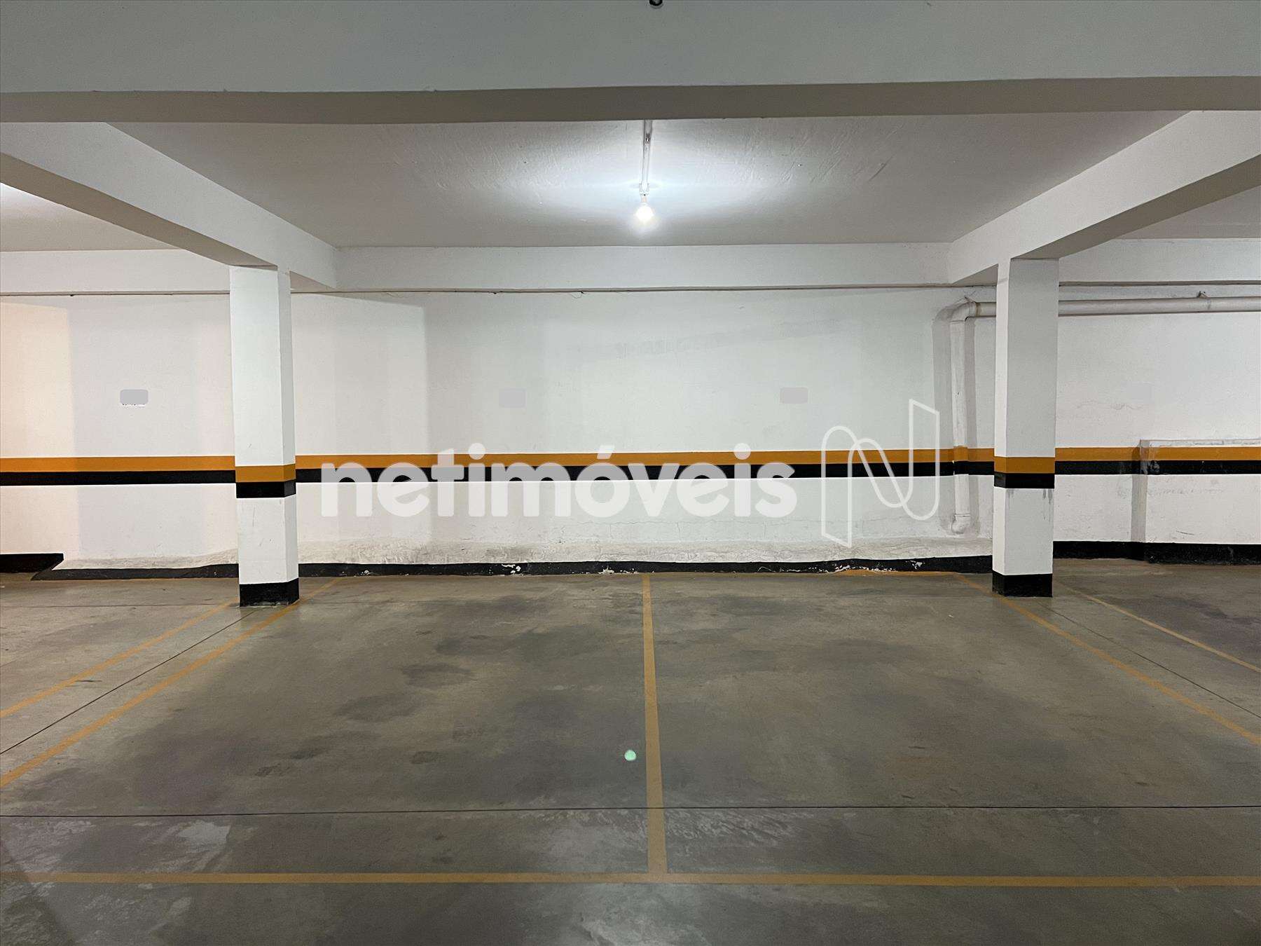 02 vagas paralelas
