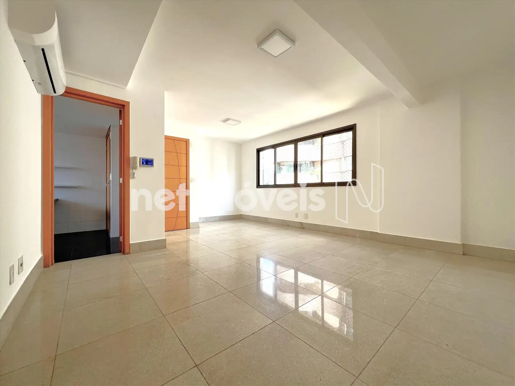 Sala ângulo 1